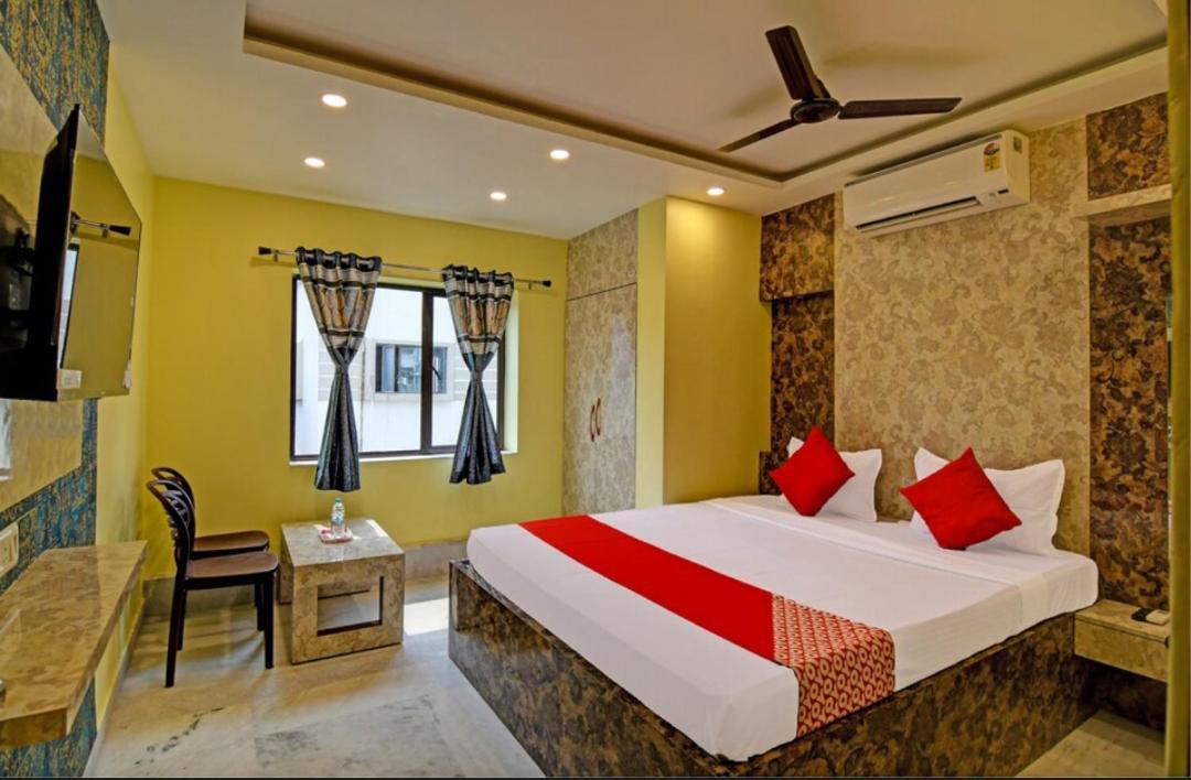 Hotel Divine Chariot Калькутта Экстерьер фото